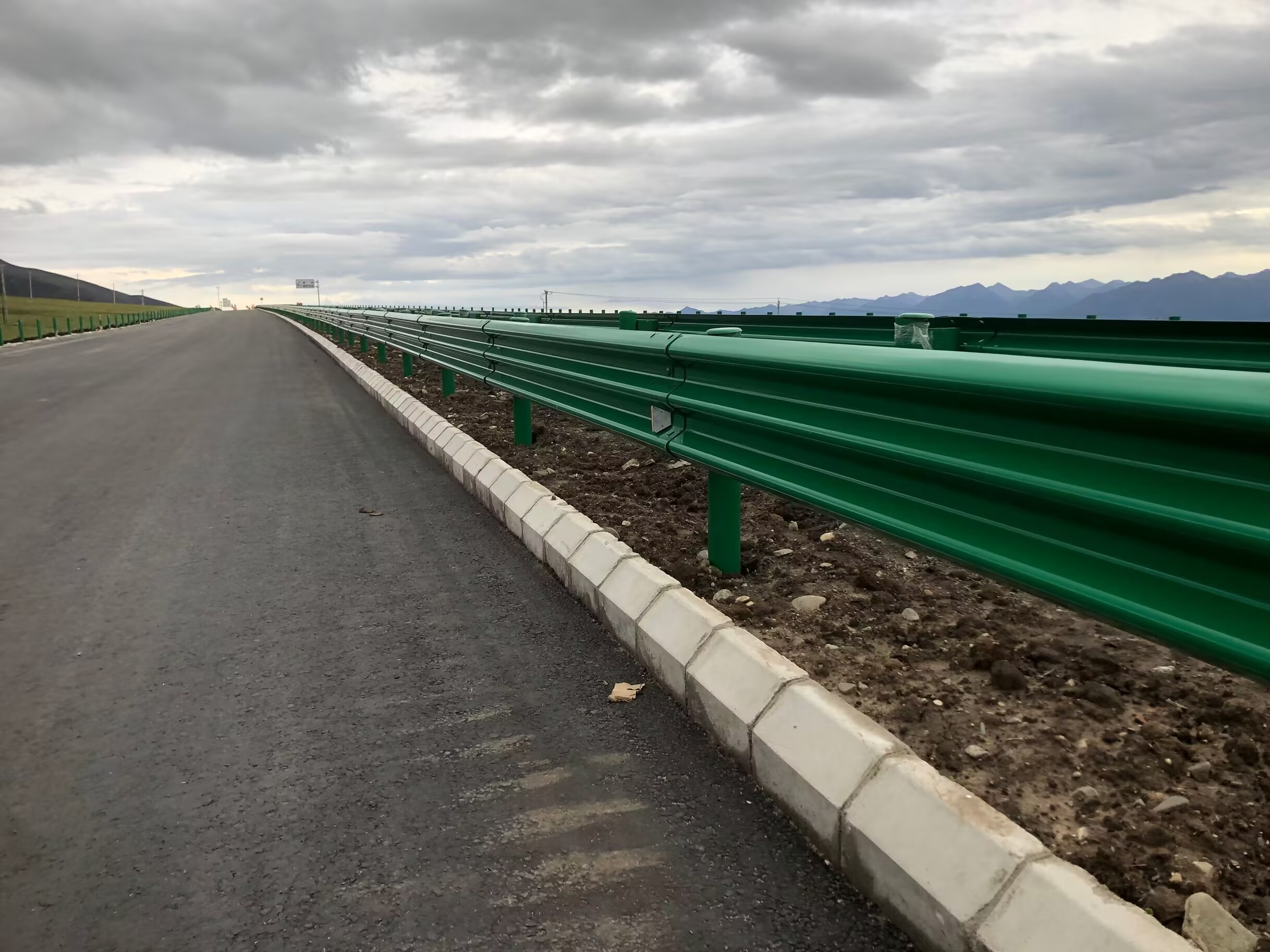 临海市乡村公路波形护栏波形护栏 - 推荐
